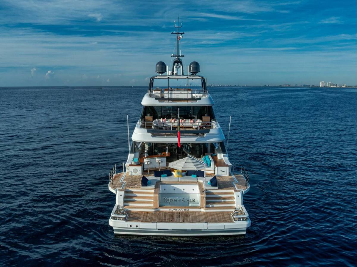 2023 Benetti 34M OASIS "KING'S LAIR" photo 6