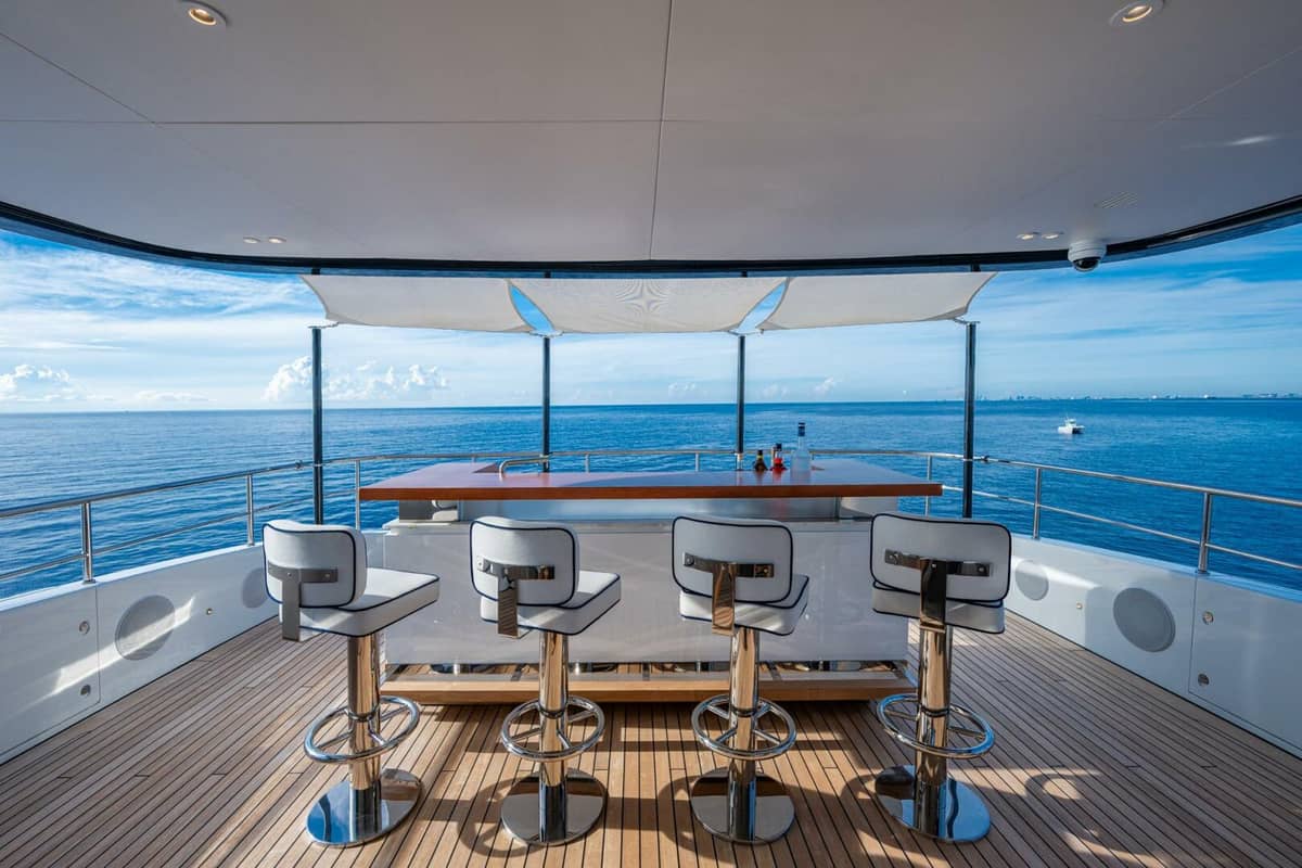 2023 Benetti 34M OASIS "KING'S LAIR" photo 113