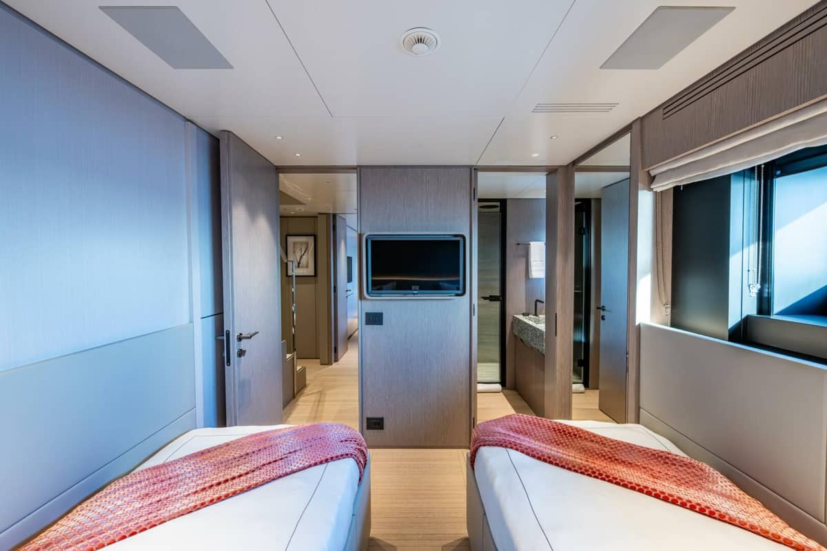 2023 Benetti 34M OASIS "KING'S LAIR" photo 62