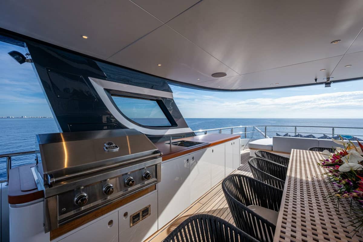 2023 Benetti 34M OASIS "KING'S LAIR" photo 111