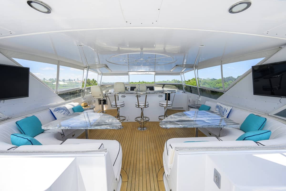 2005 Hatteras 100 Motor Yacht "MAGIC" photo 34