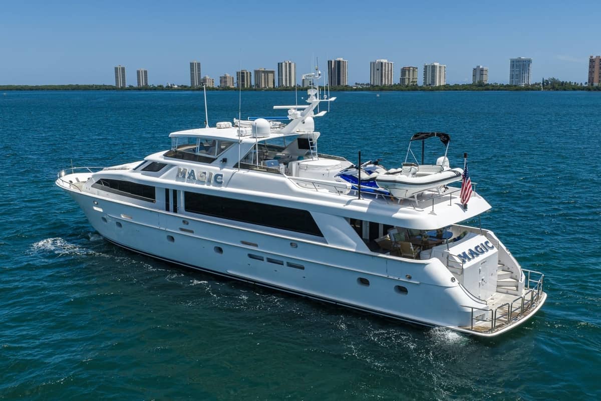 2005 Hatteras 100 Motor Yacht "MAGIC" photo 61