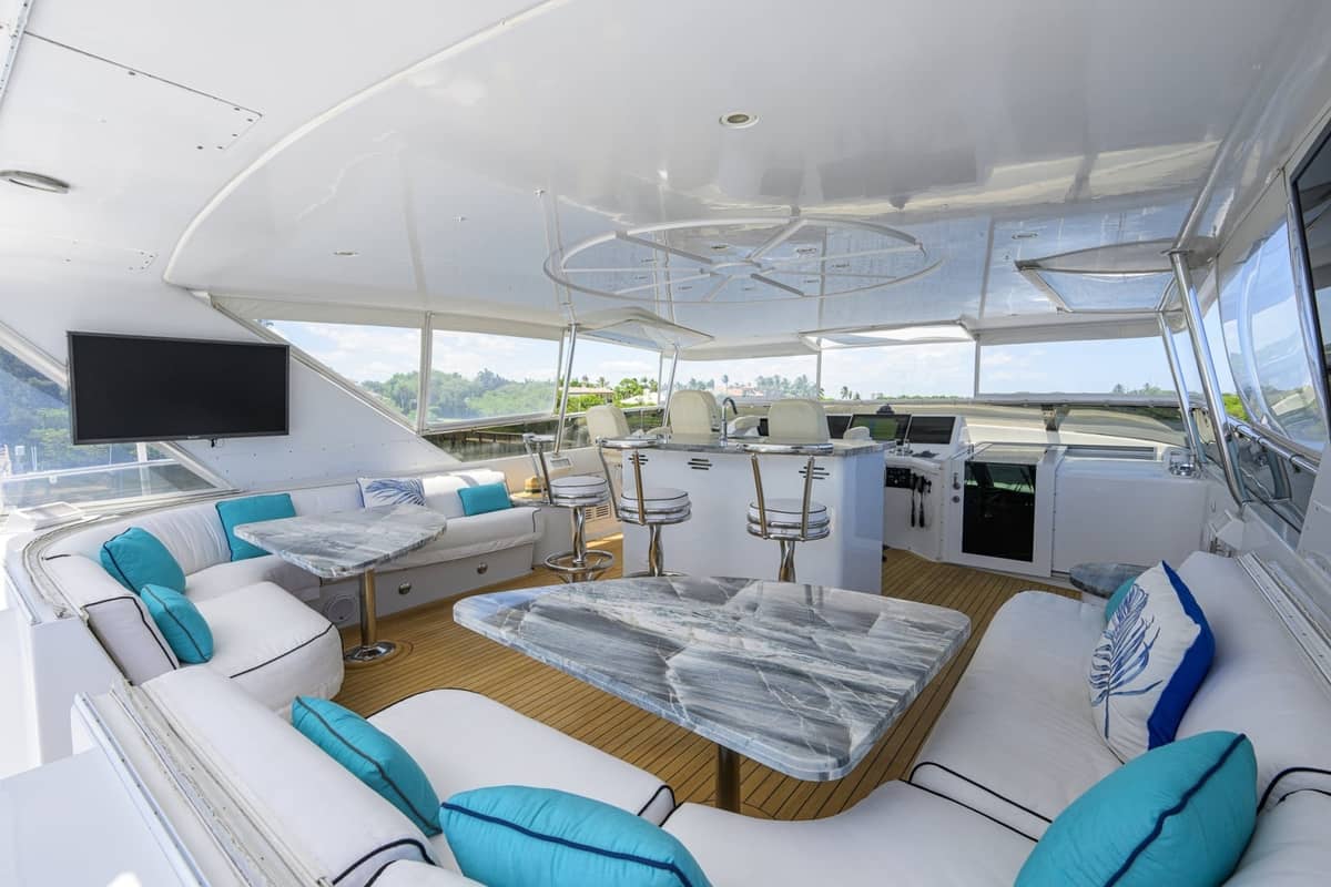 2005 Hatteras 100 Motor Yacht "MAGIC" photo 35