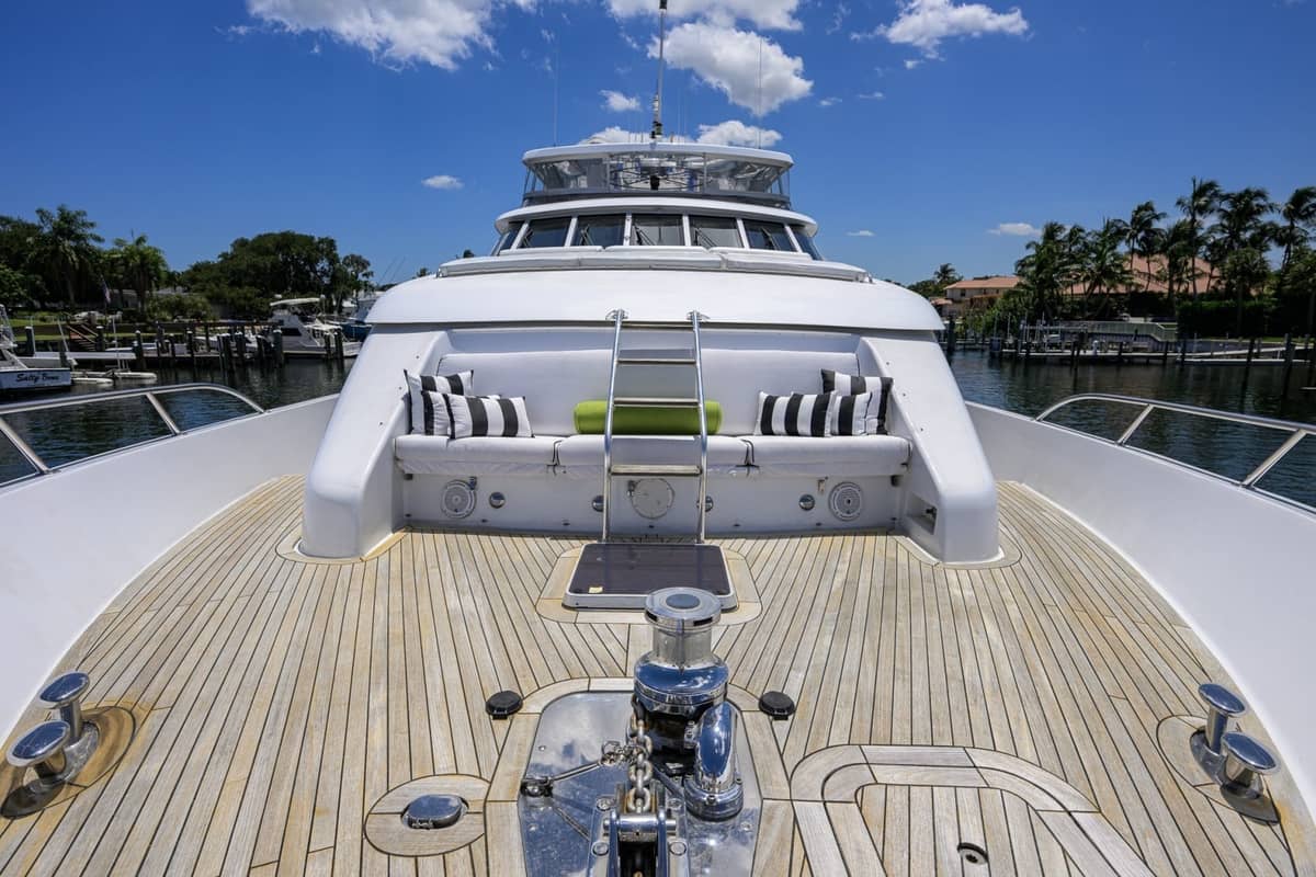 2005 Hatteras 100 Motor Yacht "MAGIC" photo 56