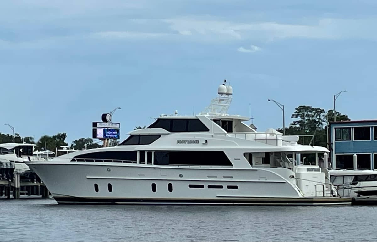2008 Cheoy Lee 95 Motor Yacht "FOOTLOOSE" photo 2