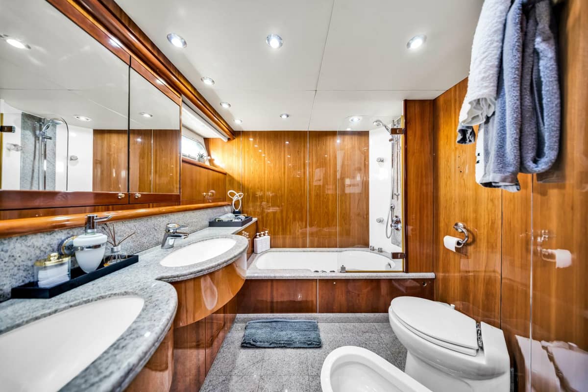 2003 Sunseeker 94 Motor Yacht "SO WHAT WHO CARES" photo 21