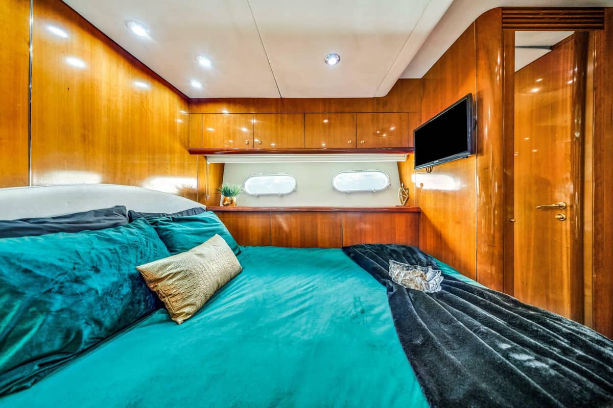 2003 Sunseeker 94 Motor Yacht "SO WHAT WHO CARES" photo 26