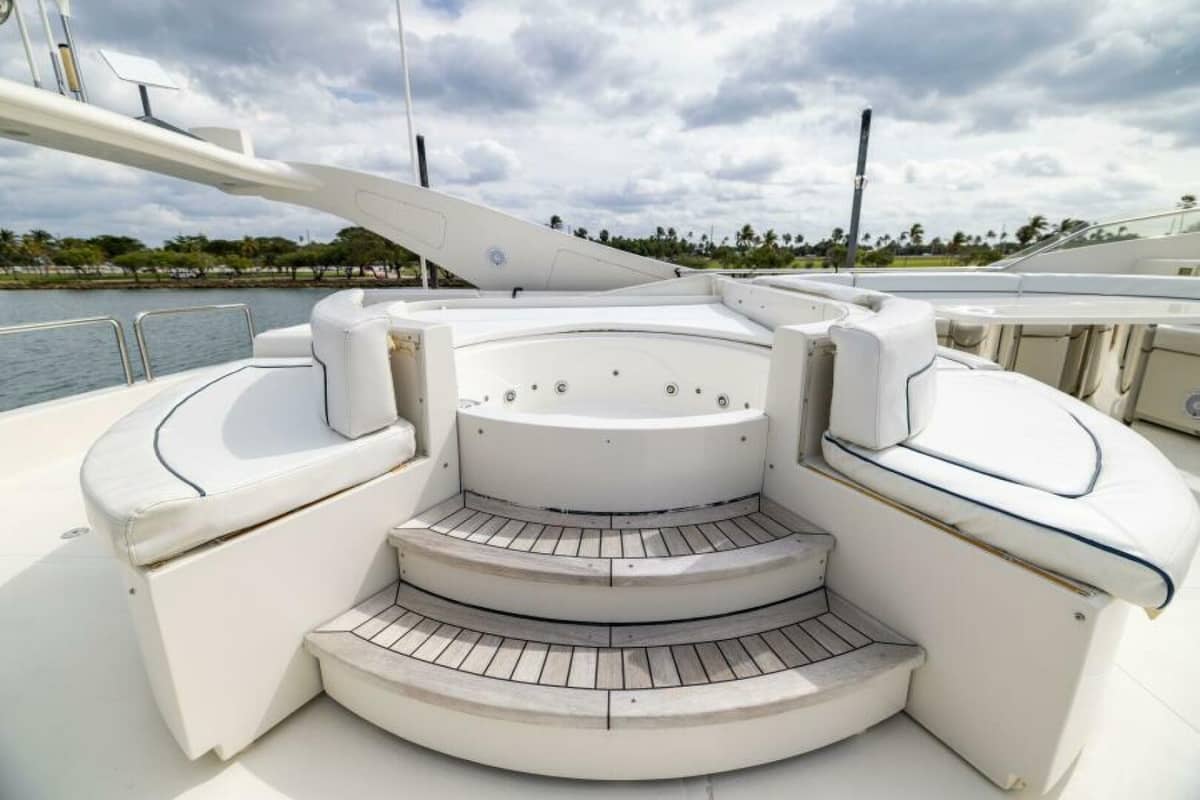2001 Ferretti Yachts 94 Raised Pilothouse "DREAMCHASER" photo 38