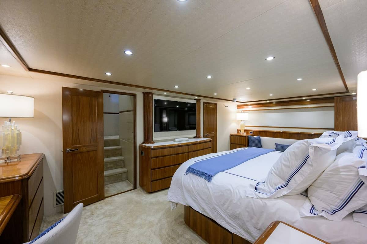 2017 Viking 92 Enclosed Bridge "SPECULATOR" photo 46