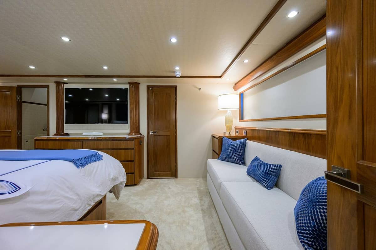 2017 Viking 92 Enclosed Bridge "SPECULATOR" photo 47