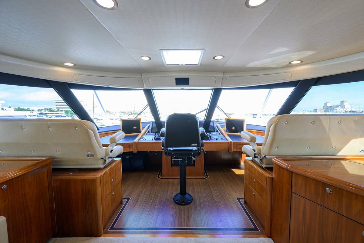 2017 Viking 92 Enclosed Bridge "SPECULATOR" photo 19