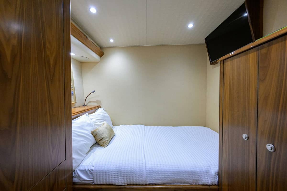 2017 Viking 92 Enclosed Bridge "SPECULATOR" photo 72