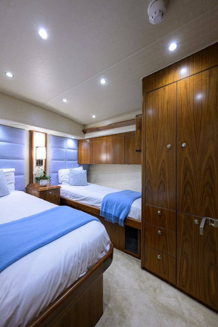 2017 Viking 92 Enclosed Bridge "SPECULATOR" photo 67
