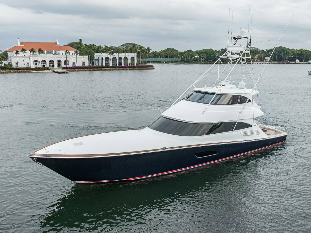 2017 Viking 92 Enclosed Bridge "SPECULATOR" photo 3