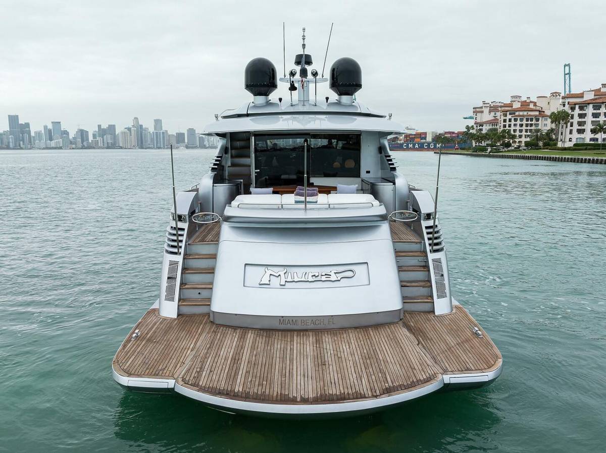 2009 Pershing 90 Express "Miura" photo 4