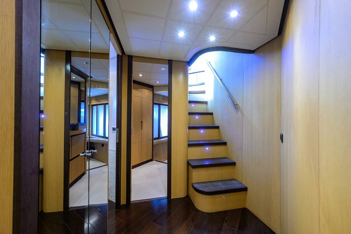 2009 Pershing 90 Express "Miura" photo 17