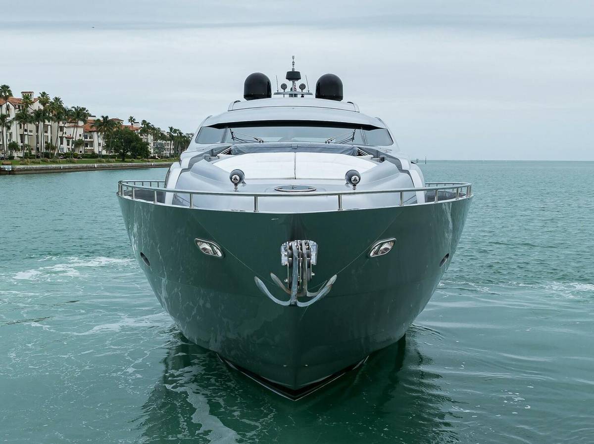 2009 Pershing 90 Express "Miura" photo 2