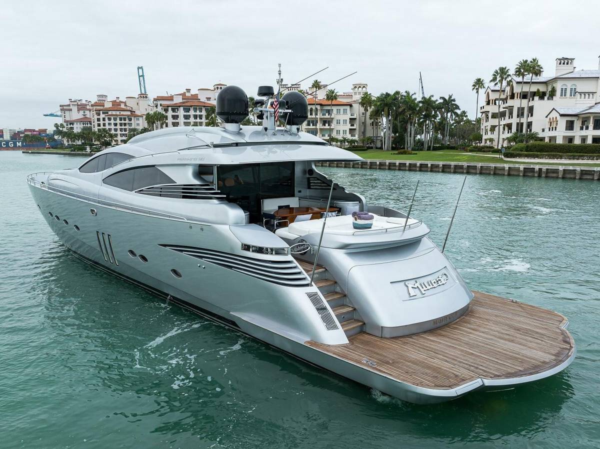 2009 Pershing 90 Express "Miura" photo 51