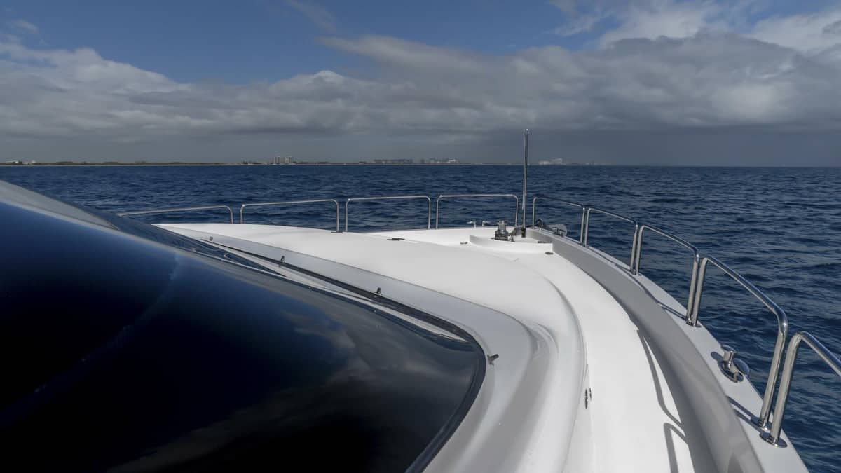 2007 Hatteras 80 "Gallopin" photo 20