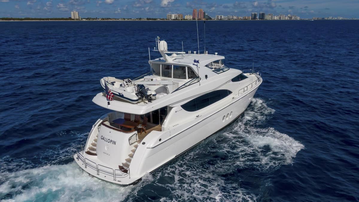 2007 Hatteras 80 "Gallopin" photo 3