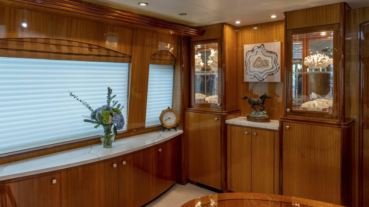 2007 Hatteras 80 "Gallopin" photo 30