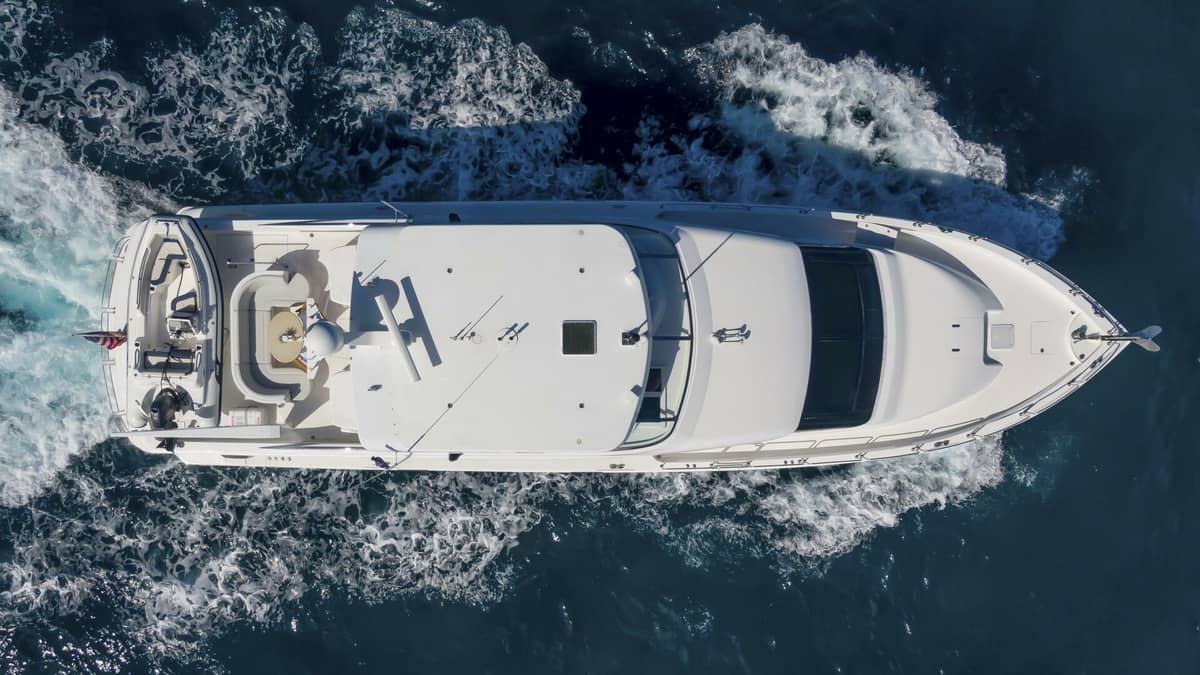 2007 Hatteras 80 "Gallopin" photo 5