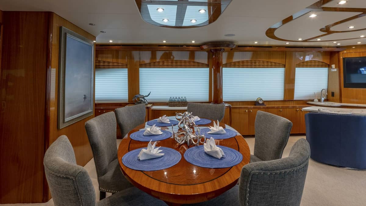 2007 Hatteras 80 "Gallopin" photo 28