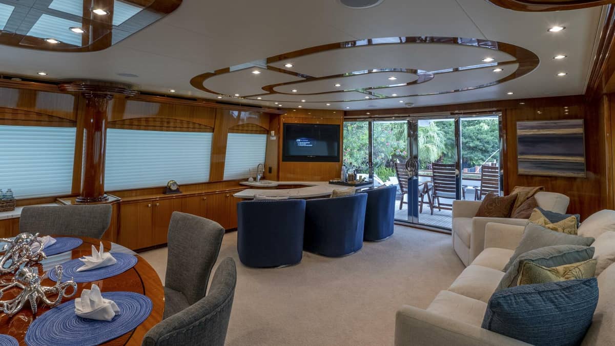 2007 Hatteras 80 "Gallopin" photo 27