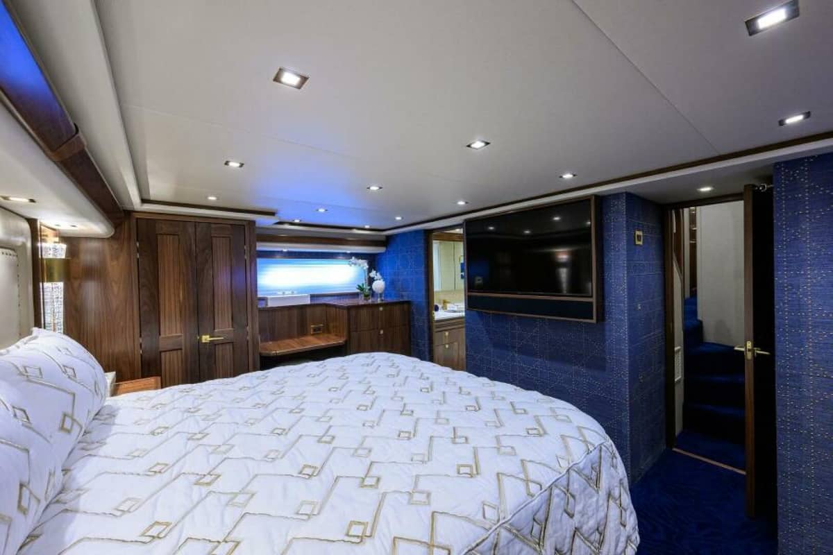 2024 Viking 80 Convertible "KEMOSABE" photo 12