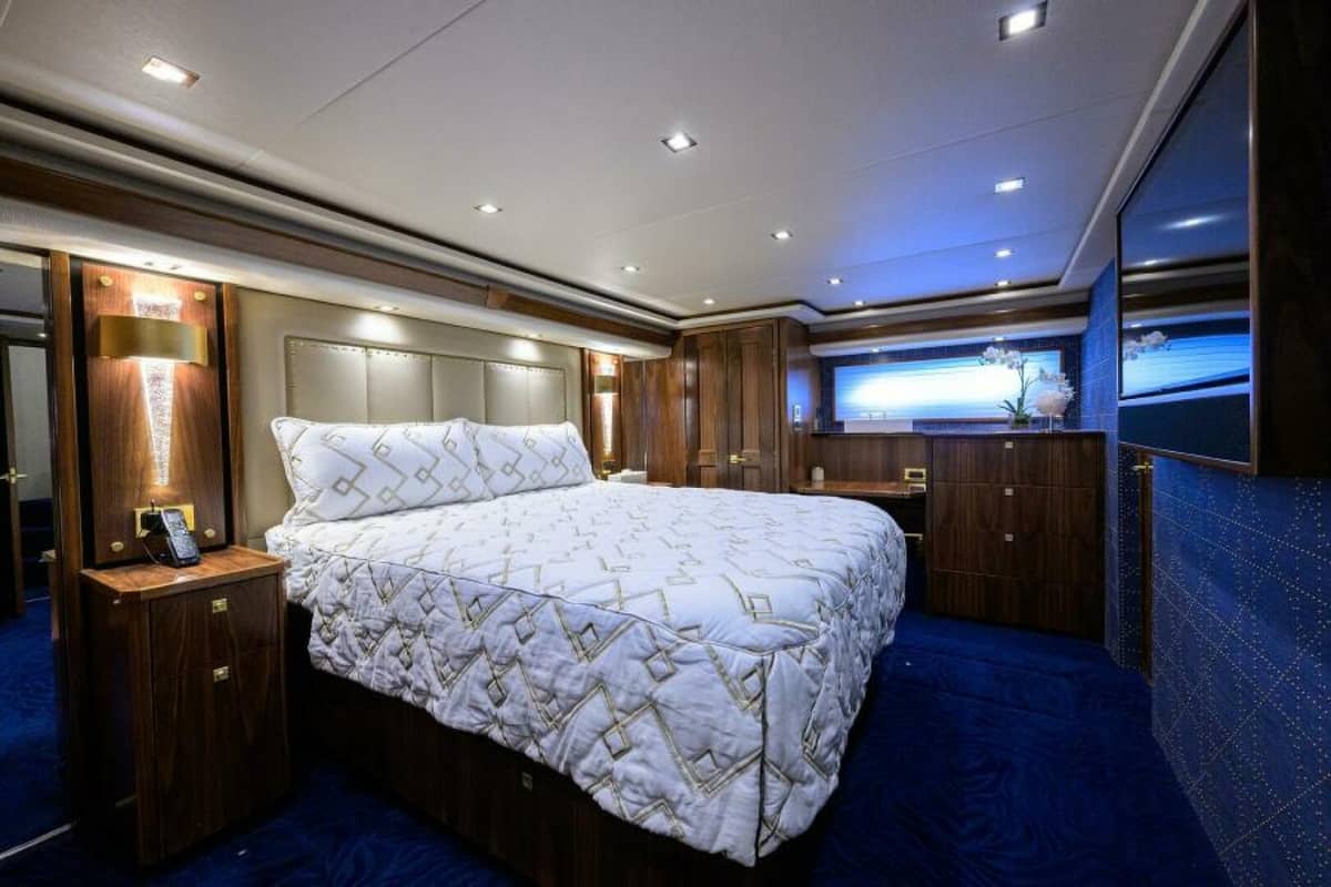 2024 Viking 80 Convertible "KEMOSABE" photo 11