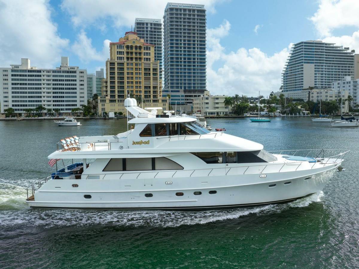 2005 Ocean Alexander 80 motoryacht "JusMad" photo 93