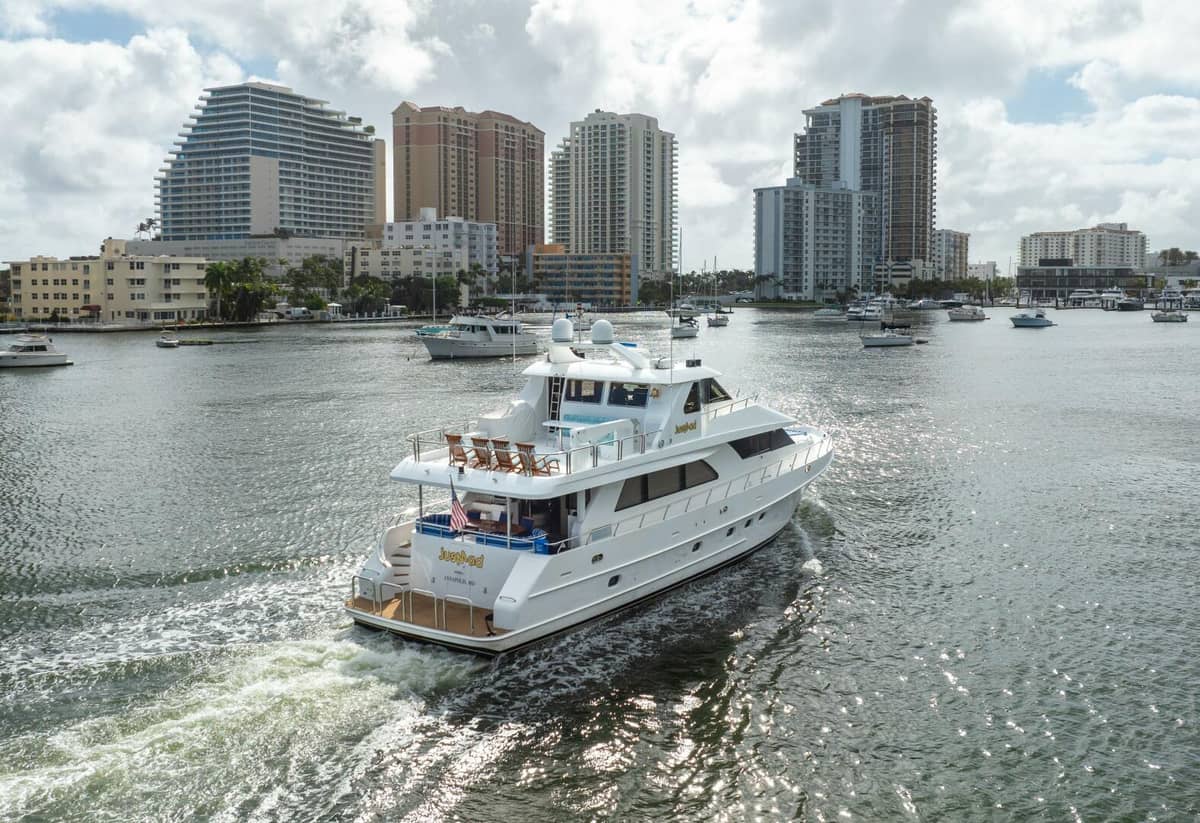 2005 Ocean Alexander 80 motoryacht "JusMad" photo 92