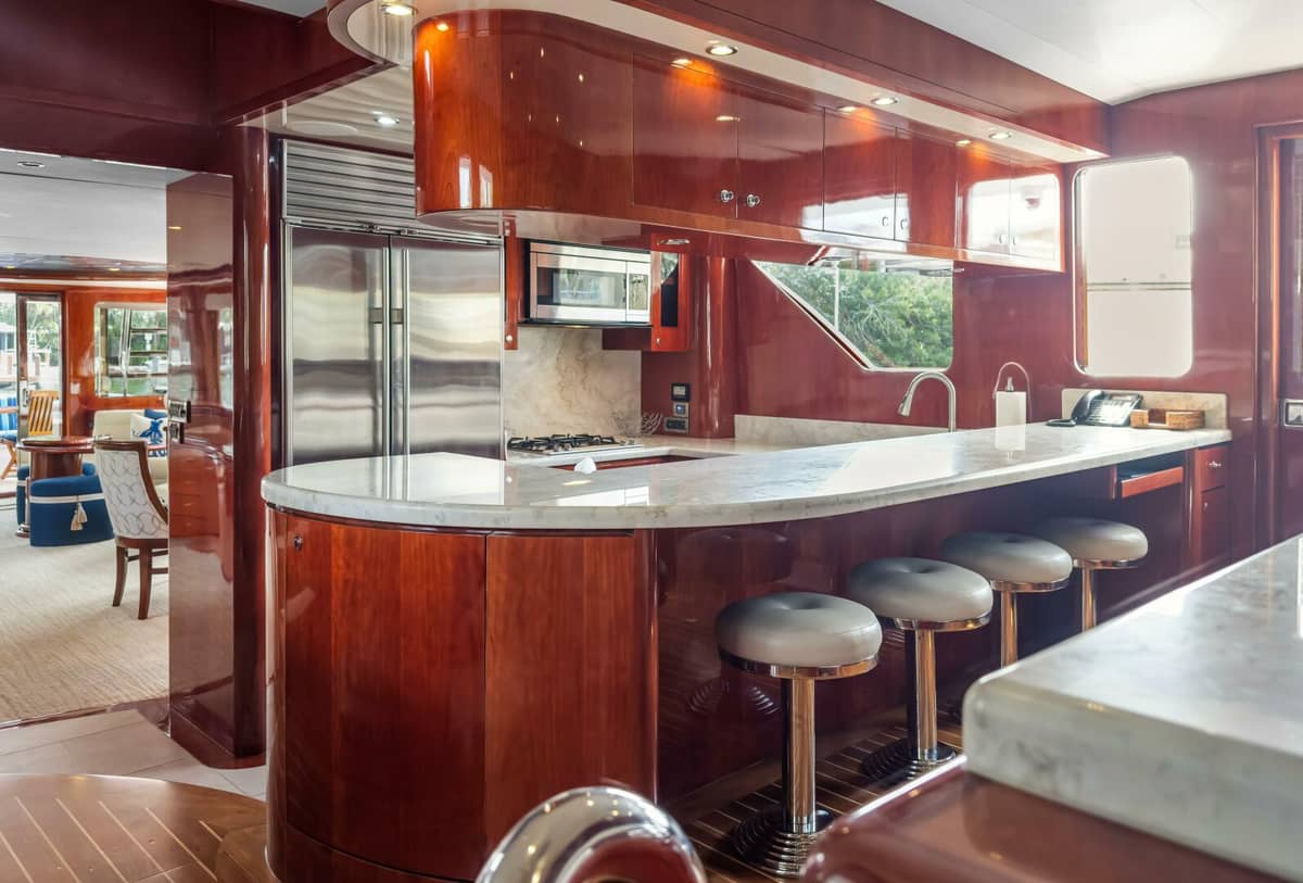 2005 Ocean Alexander 80 motoryacht "JusMad" photo 9