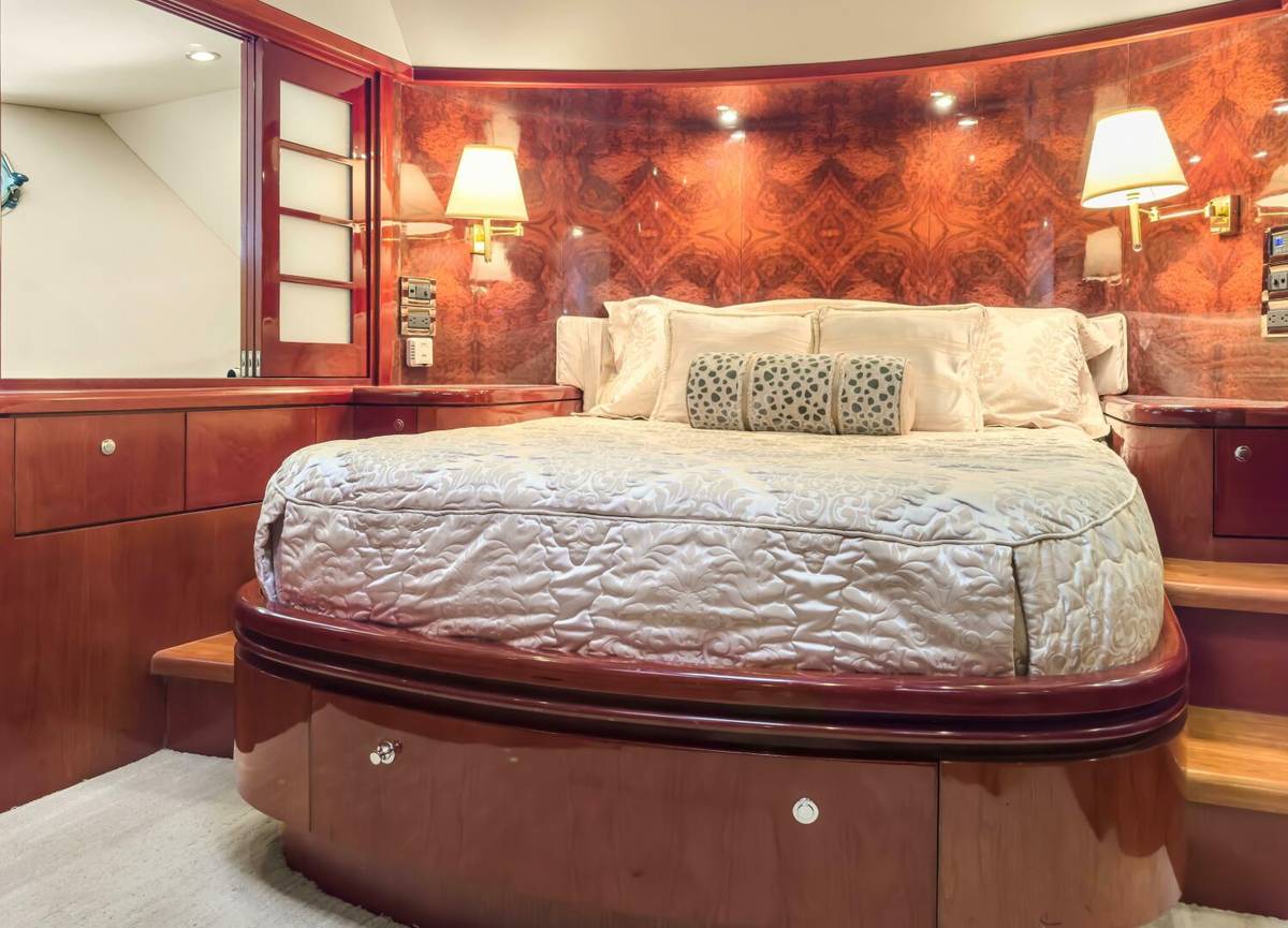 2005 Ocean Alexander 80 motoryacht "JusMad" photo 51