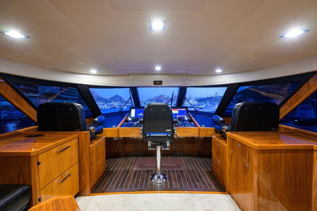 2023 Viking 80 Skybridge "MERCEDES" photo 32