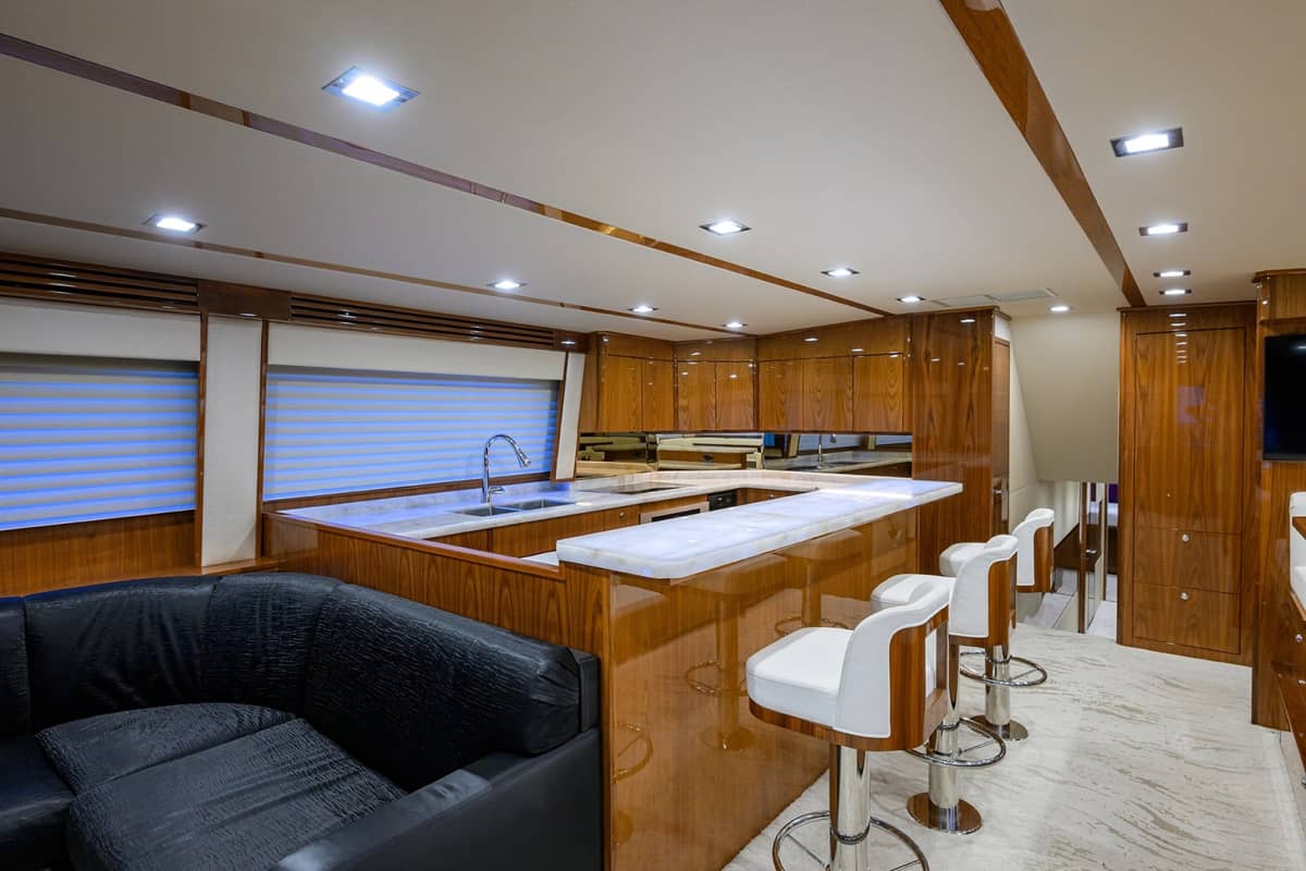 2023 Viking 80 Skybridge "MERCEDES" photo 6
