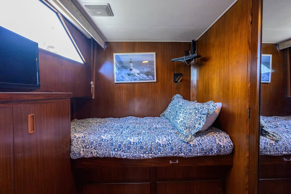 1991 Hatteras 78 Cockpit Motor Yacht "FOREVER YOUNG" photo 27