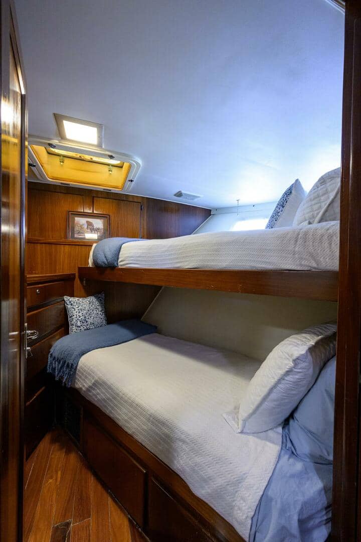 1991 Hatteras 78 Cockpit Motor Yacht "FOREVER YOUNG" photo 9