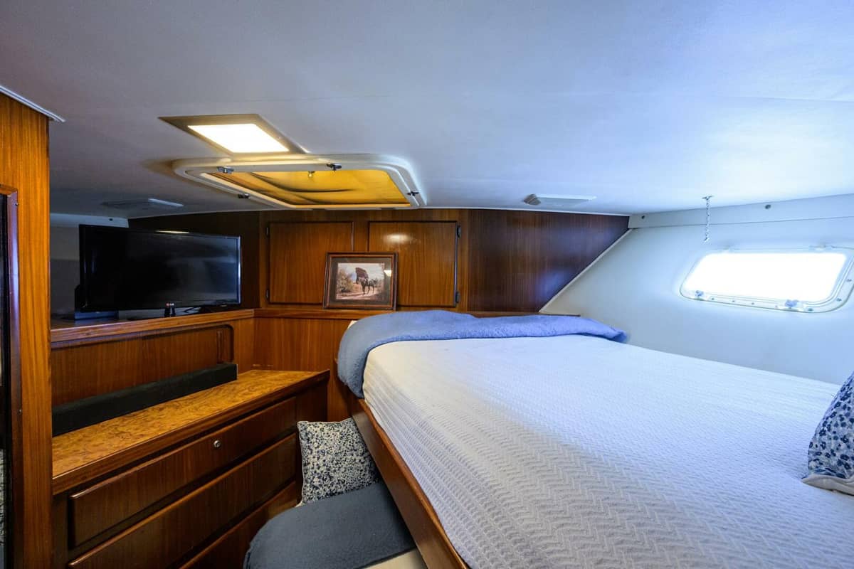 1991 Hatteras 78 Cockpit Motor Yacht "FOREVER YOUNG" photo 8