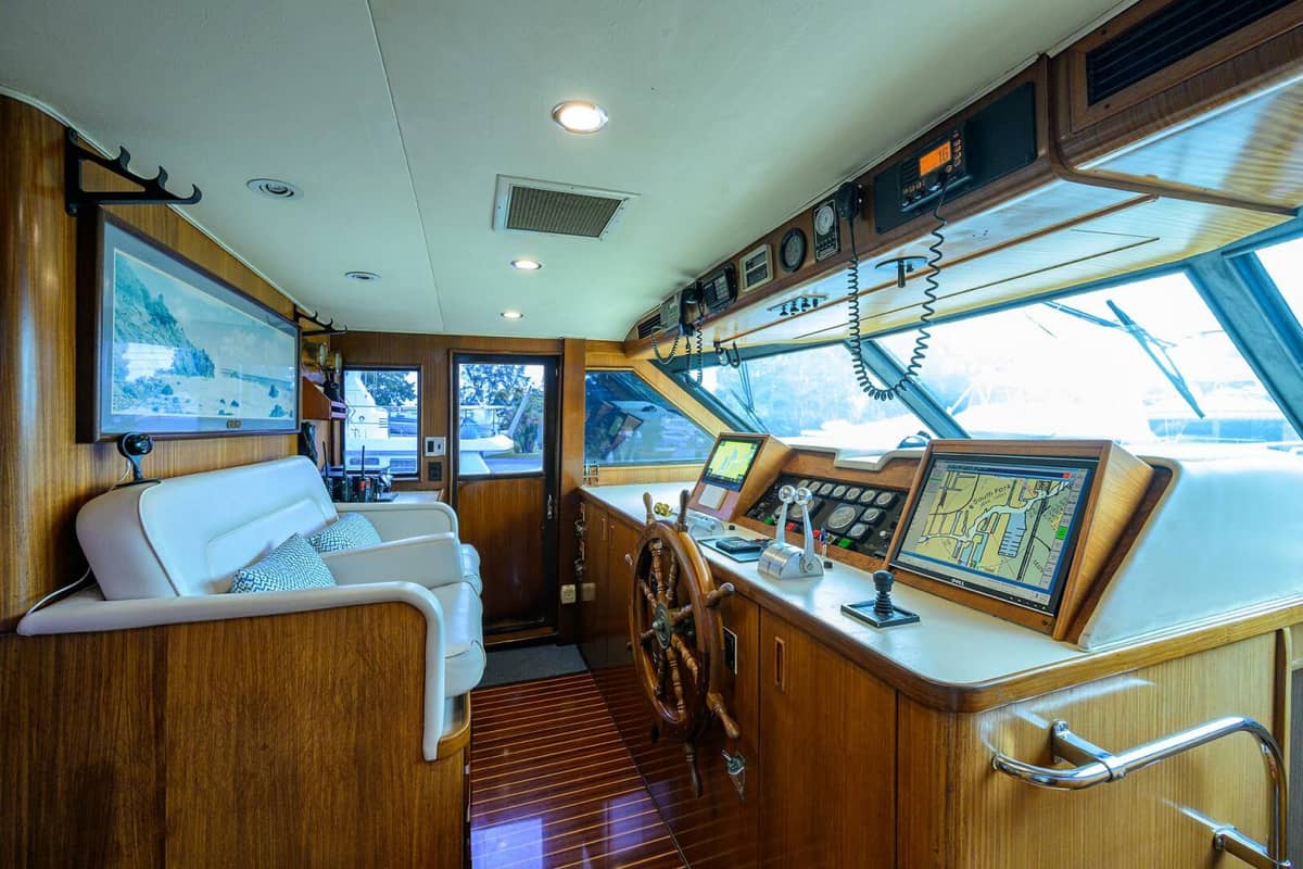 1991 Hatteras 78 Cockpit Motor Yacht "FOREVER YOUNG" photo 34