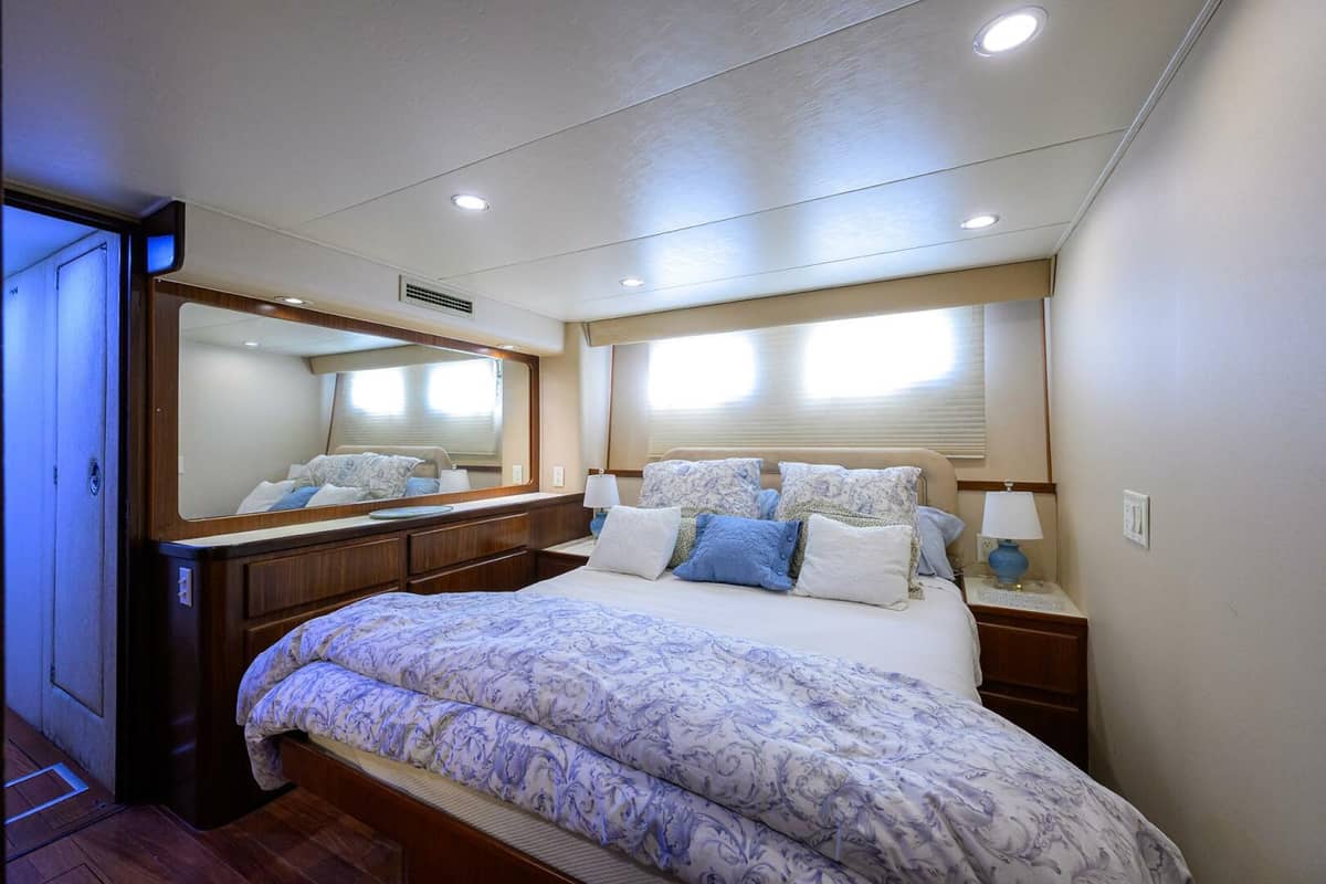 1991 Hatteras 78 Cockpit Motor Yacht "FOREVER YOUNG" photo 23