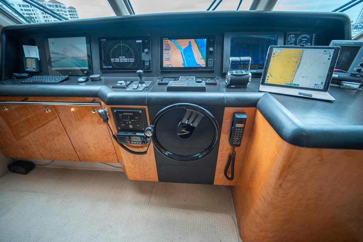 2000 Lazzara Yachts 76 Skylounge "Dare to Dream" photo 58