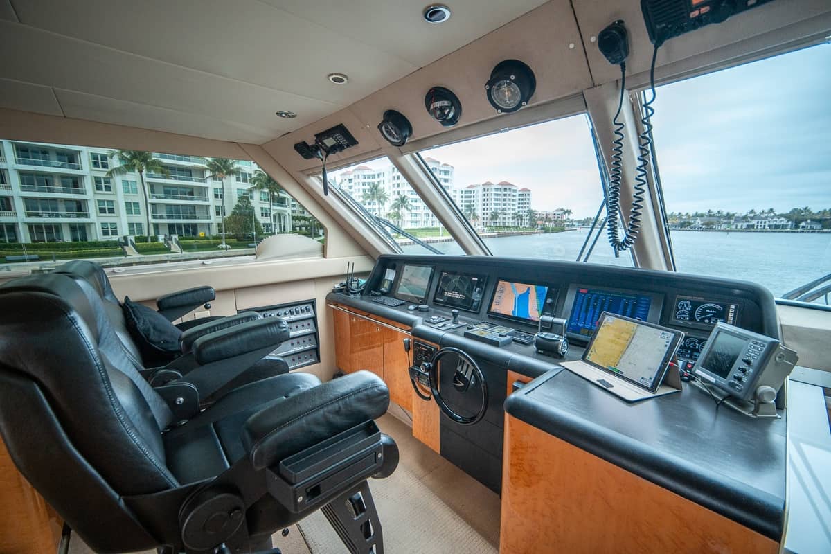 2000 Lazzara Yachts 76 Skylounge "Dare to Dream" photo 57