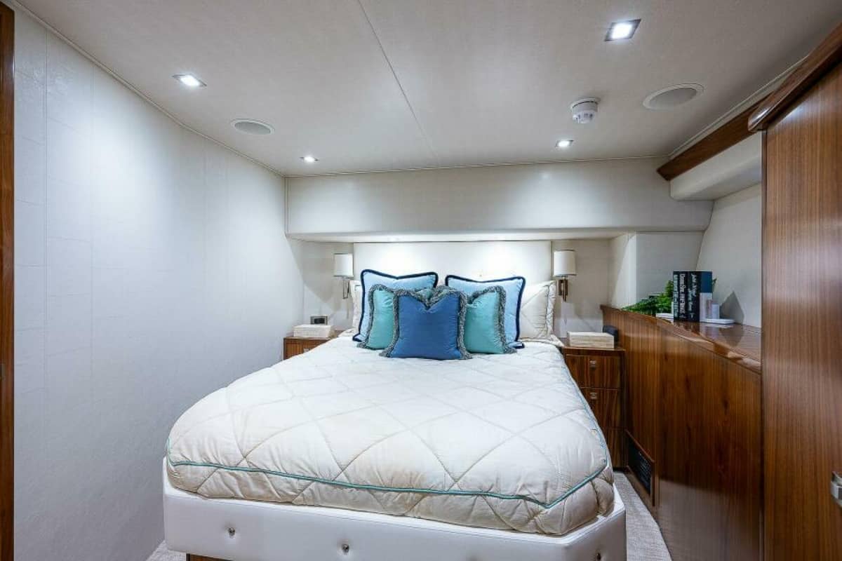2017 Viking 75 Motoryacht "MIRAGE" photo 30