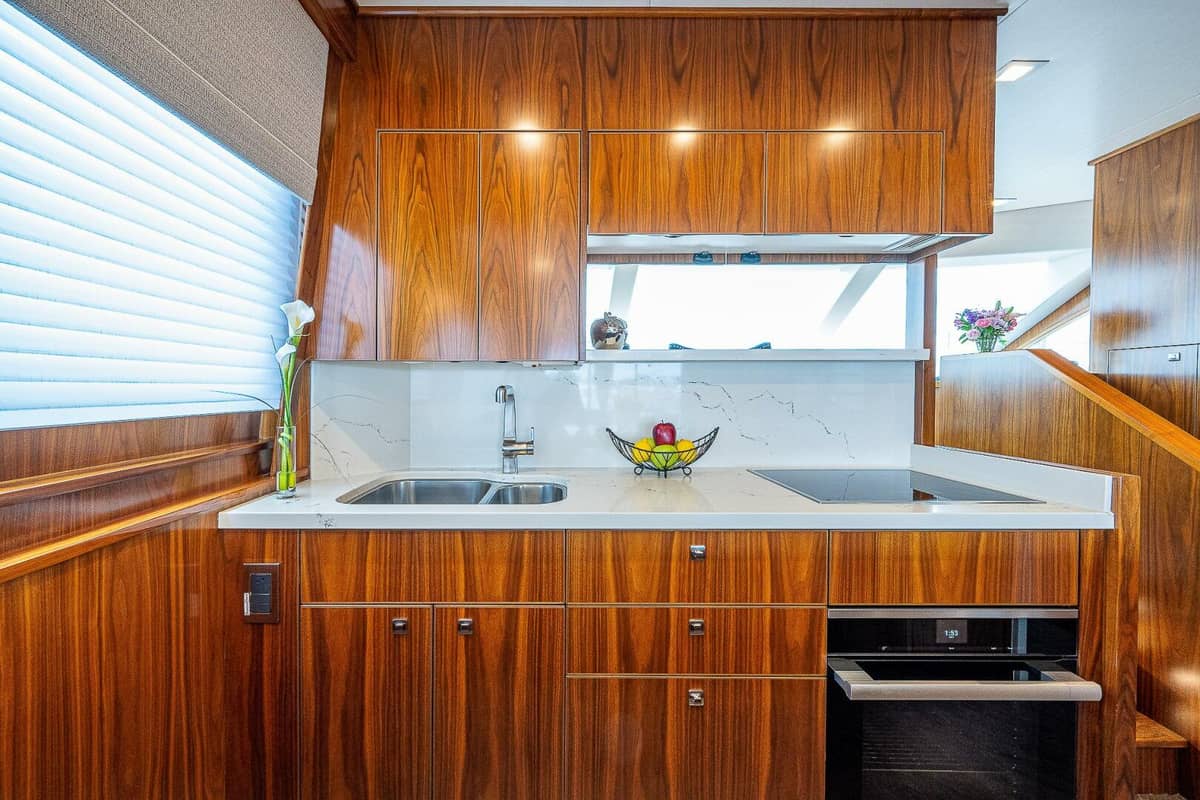 2017 Viking 75 Motoryacht "MIRAGE" photo 7