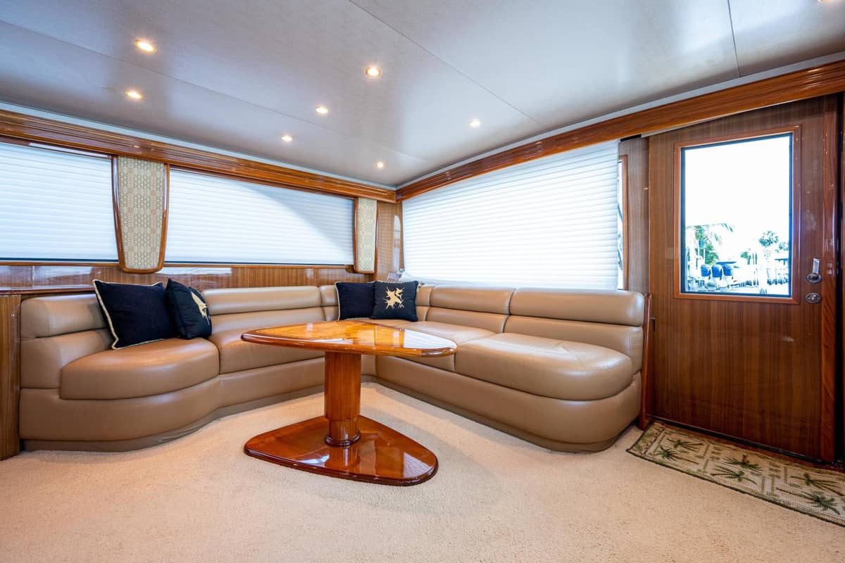2005 Viking 74 Convertible "Reel Estate" photo 3