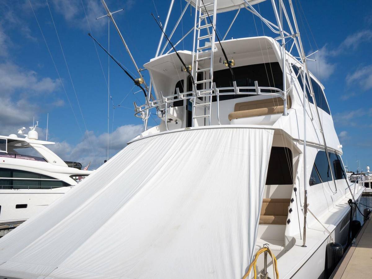 2005 Viking 74 Enclosed Bridge "STREAM RUNNER" photo 3