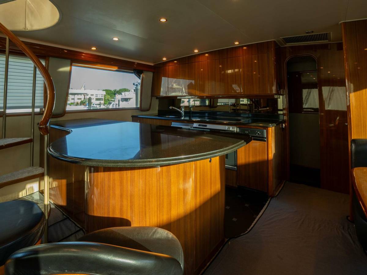 2005 Viking 74 Enclosed Bridge "STREAM RUNNER" photo 11