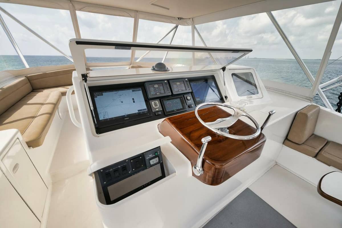 2005 Ocean 73 Super Sport "UNCONQUERED" photo 21