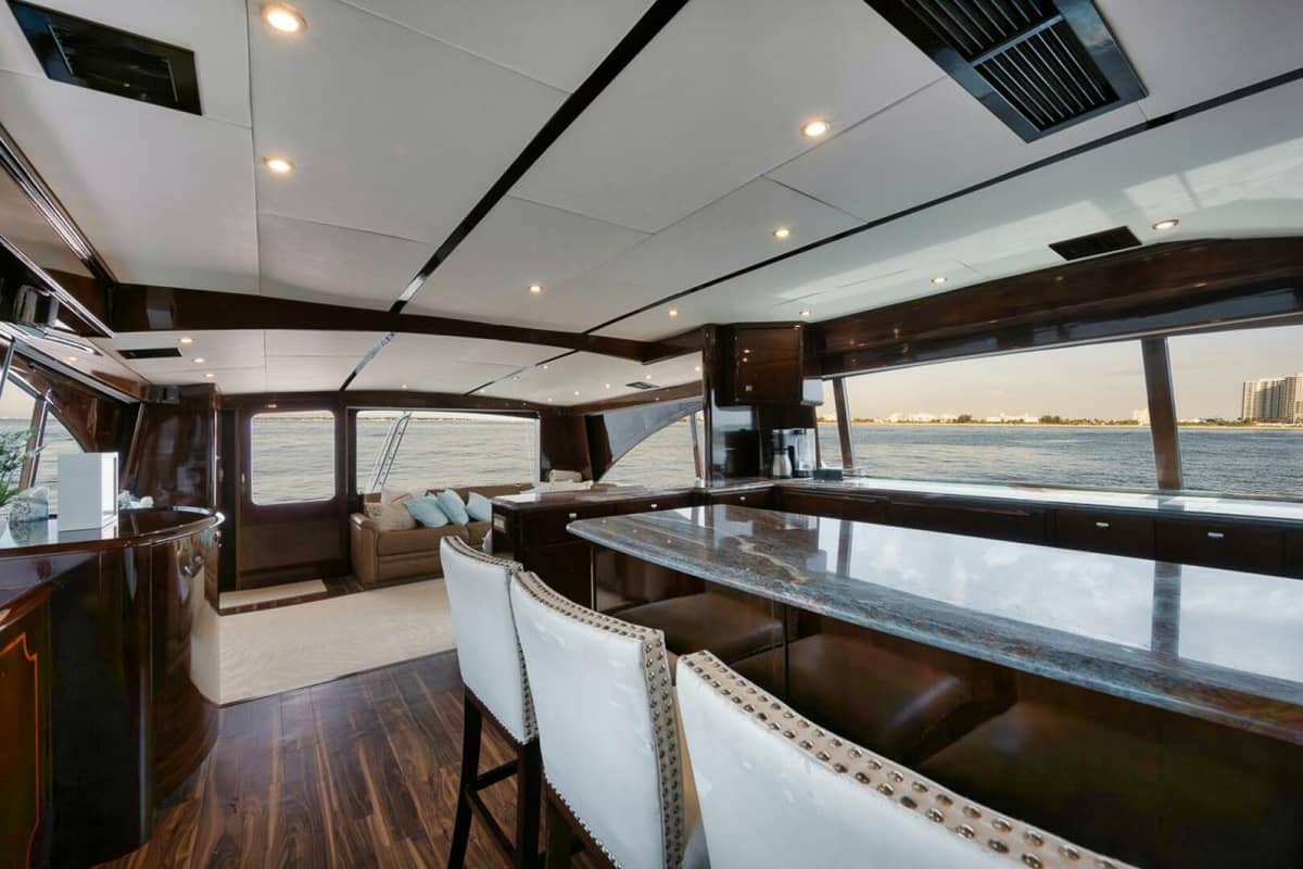 2005 Ocean 73 Super Sport "UNCONQUERED" photo 7